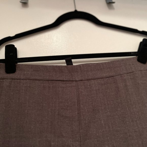 Jones of New York Dark Brown Elastic Waist Pull-On Paints (Size large) - Picture 7 of 9